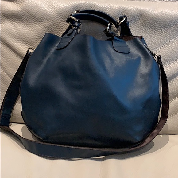 Danier Handbags - DANIER leather Navy 2-way bucket bag
